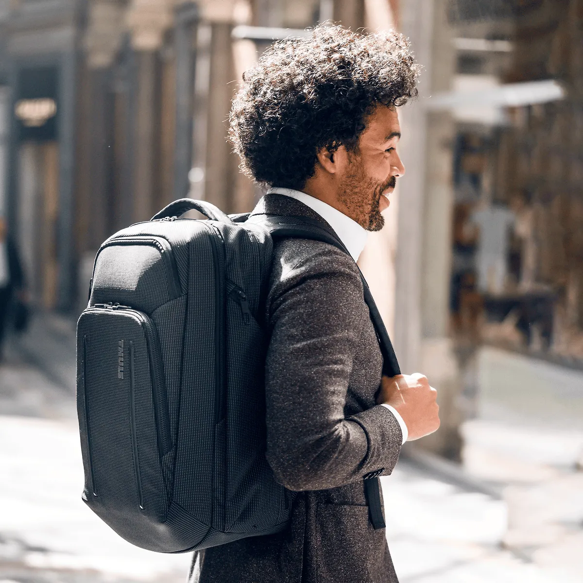 Thule Crossover2- 30L backpack with laptop compartment