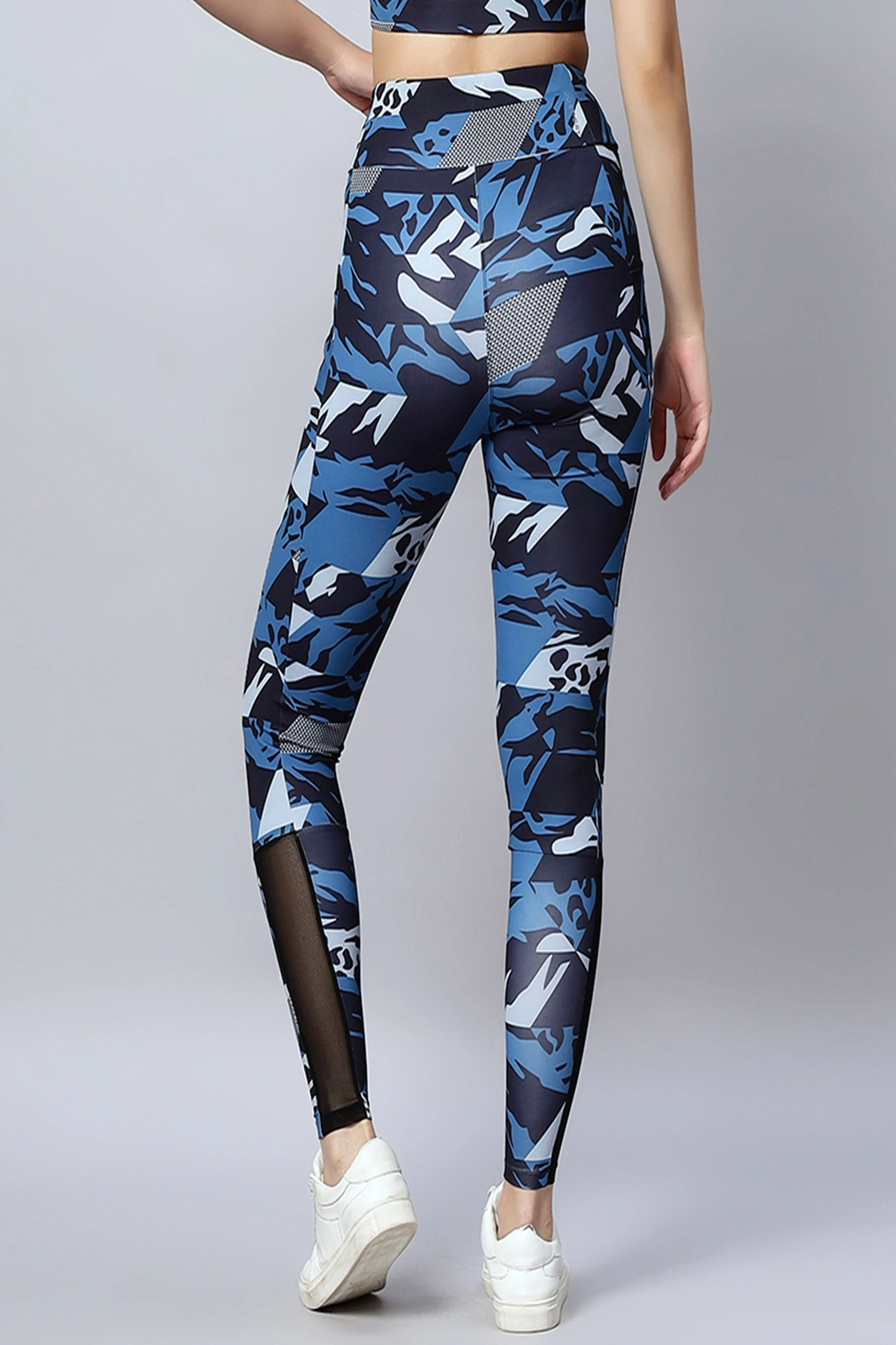 WOMEN'S HIGH-PERFORMANCE CAMO PRINT WORKOUT PANTS – PERFECT FOR YOGA, ZUMBA, RUNNING, AND SPORTS